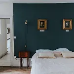 Alojamento de Acomodação e Pequeno-almoço Maison Seraphine - -