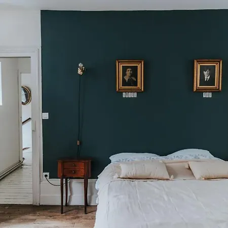 فندق مبيت وإفطار Maison Seraphine - -