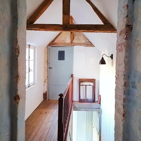 Maison Seraphine - - *