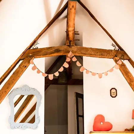 Bed & Breakfast Maison Seraphine - - *