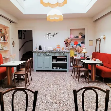 לינה וארוחת בוקר Maison Seraphine - - לאון