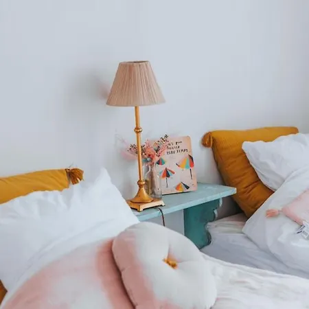 Bed & Breakfast Maison Seraphine - - *
