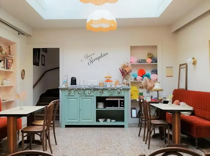 Bed & Breakfast Maison Seraphine - - 3*